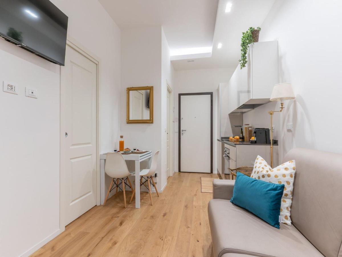 The Best Rent - Gorgeous One-Bedroom Apartment In Ticinese Milánó Kültér fotó