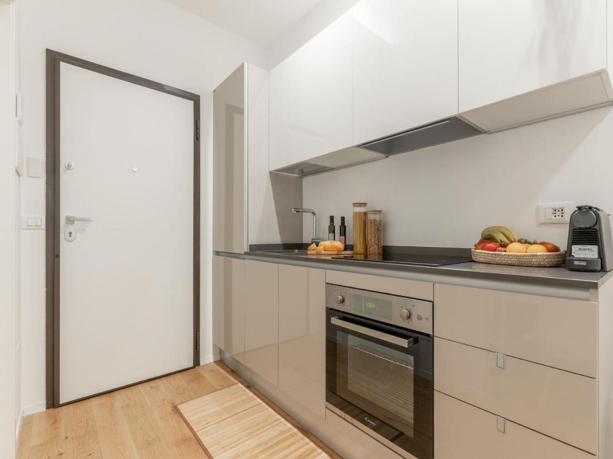 The Best Rent - Gorgeous One-Bedroom Apartment In Ticinese Milánó Kültér fotó